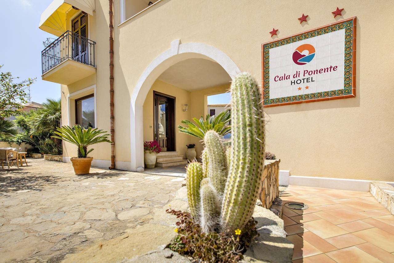 Cala Di Ponente Hotel Castelluzzo Exterior photo